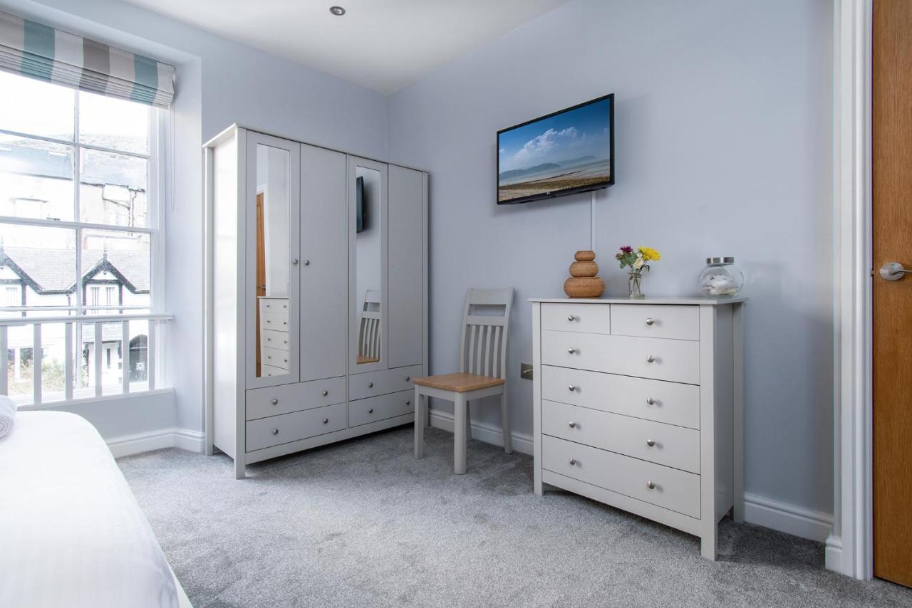 Abbey Road Boutique Holiday Apartment Лландидно Экстерьер фото